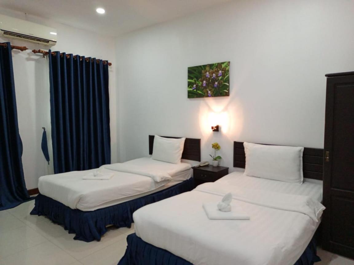 Subinh Hotel And Restaurant Pakse Buitenkant foto