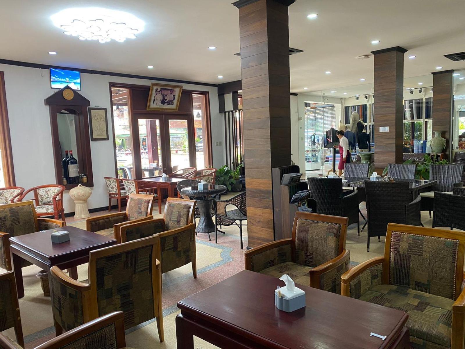 Subinh Hotel And Restaurant Pakse Buitenkant foto