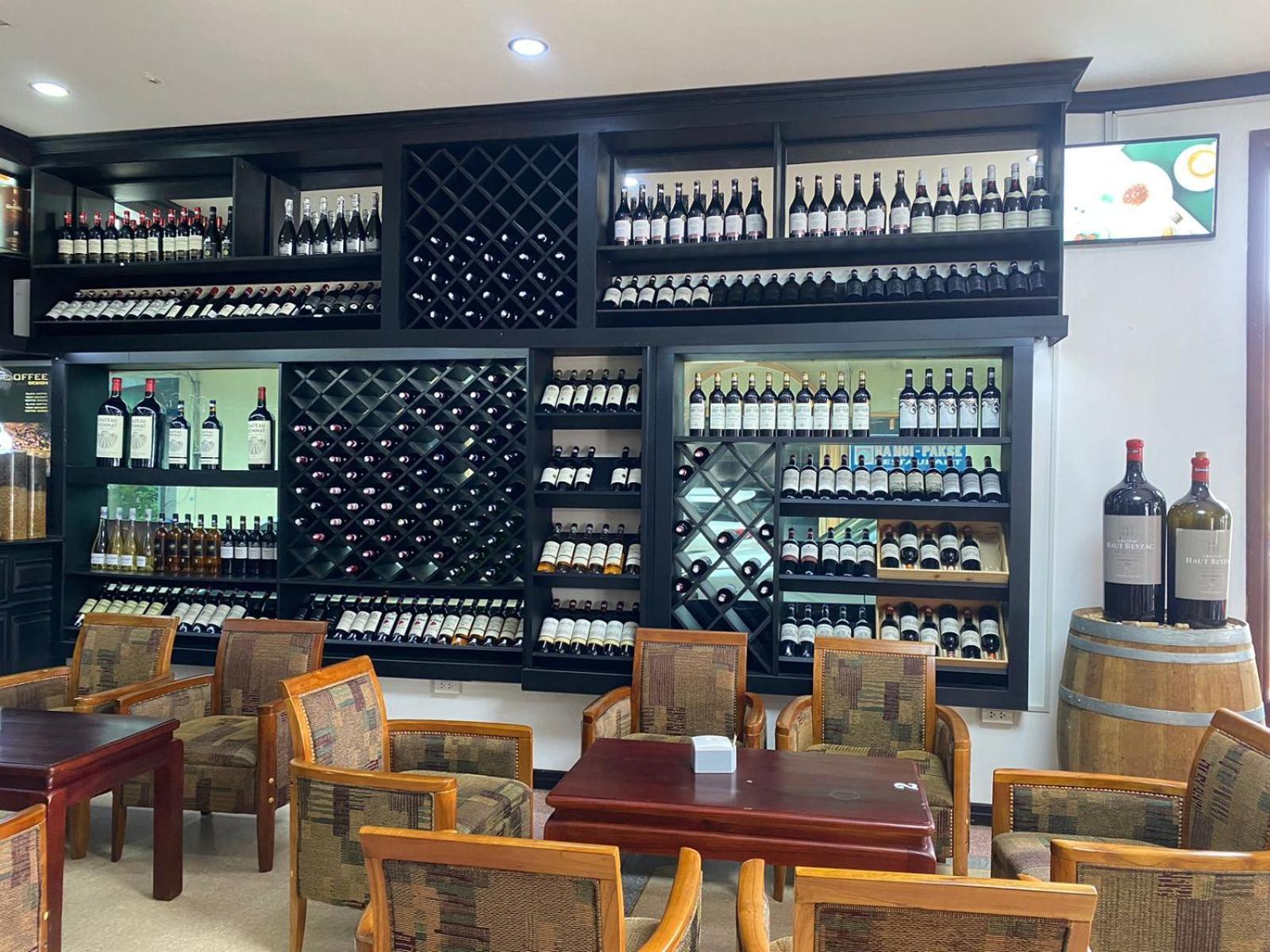 Subinh Hotel And Restaurant Pakse Buitenkant foto