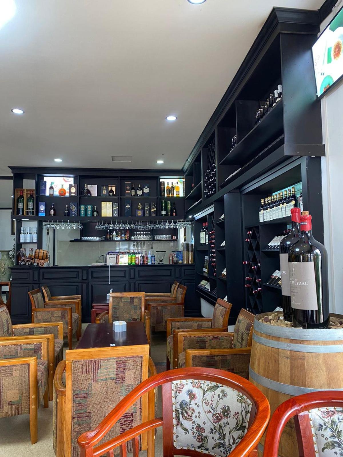 Subinh Hotel And Restaurant Pakse Buitenkant foto