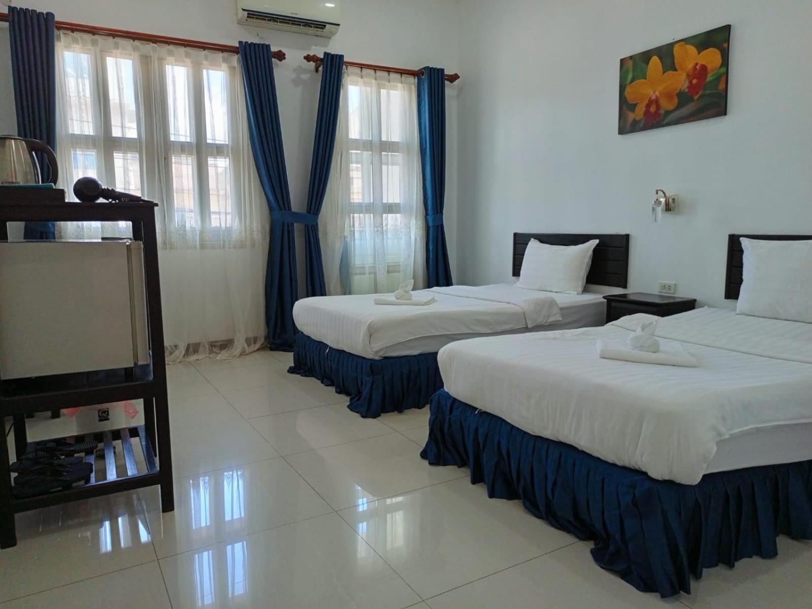 Subinh Hotel And Restaurant Pakse Buitenkant foto